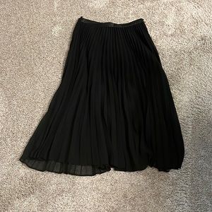 Banana Republic Black Pleated Midi Skirt